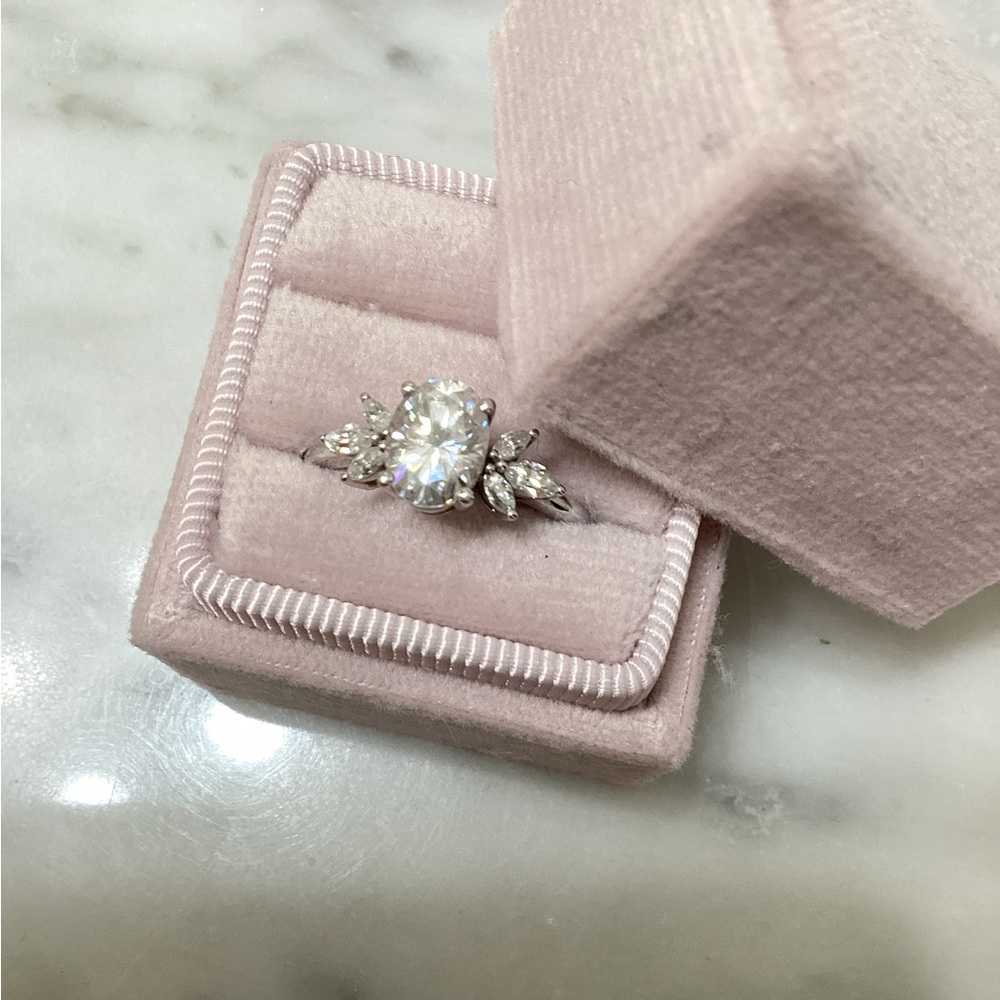 Moissanite white gold diamond ring